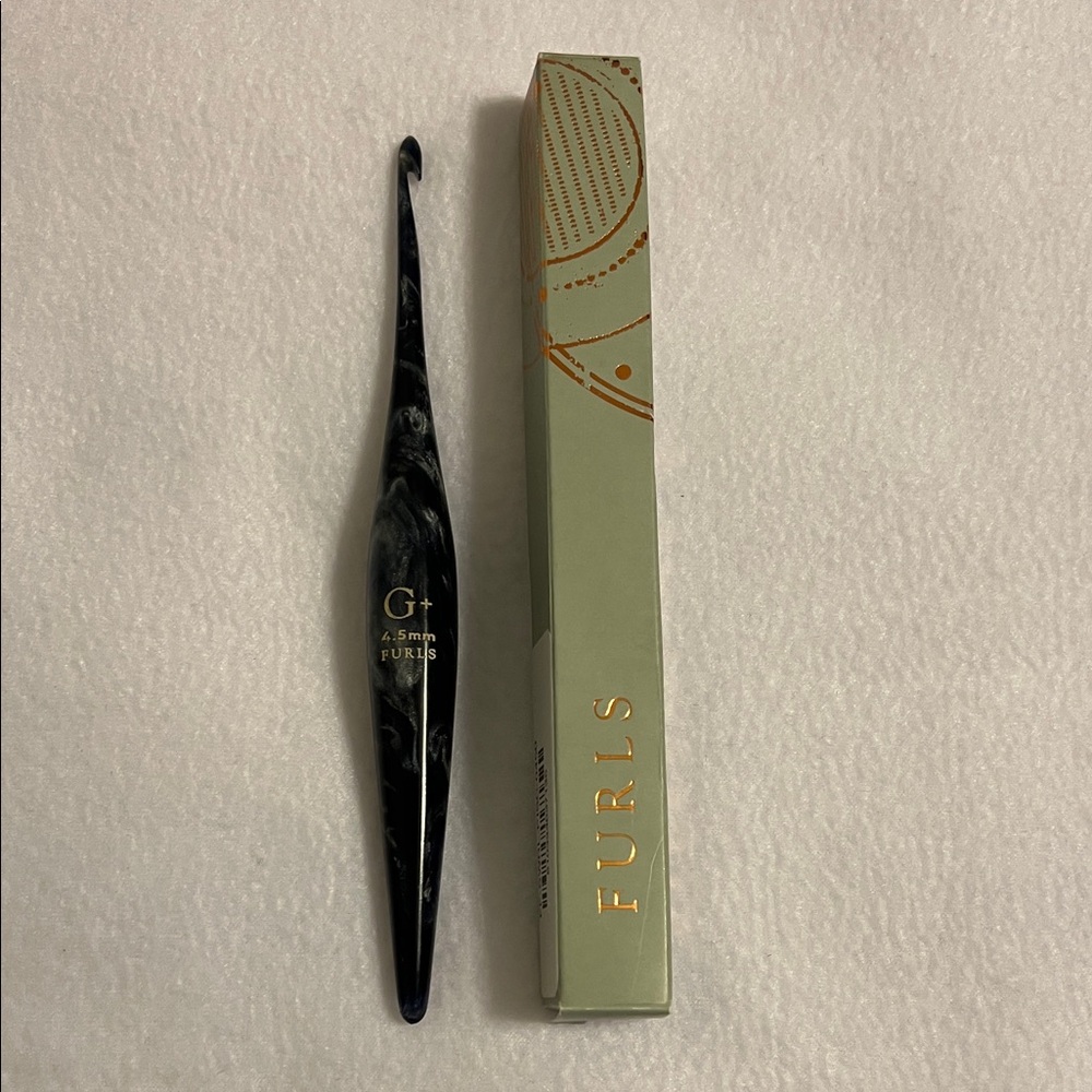 Furls Zodiac Pisces Crochet Hook G 4.5mm